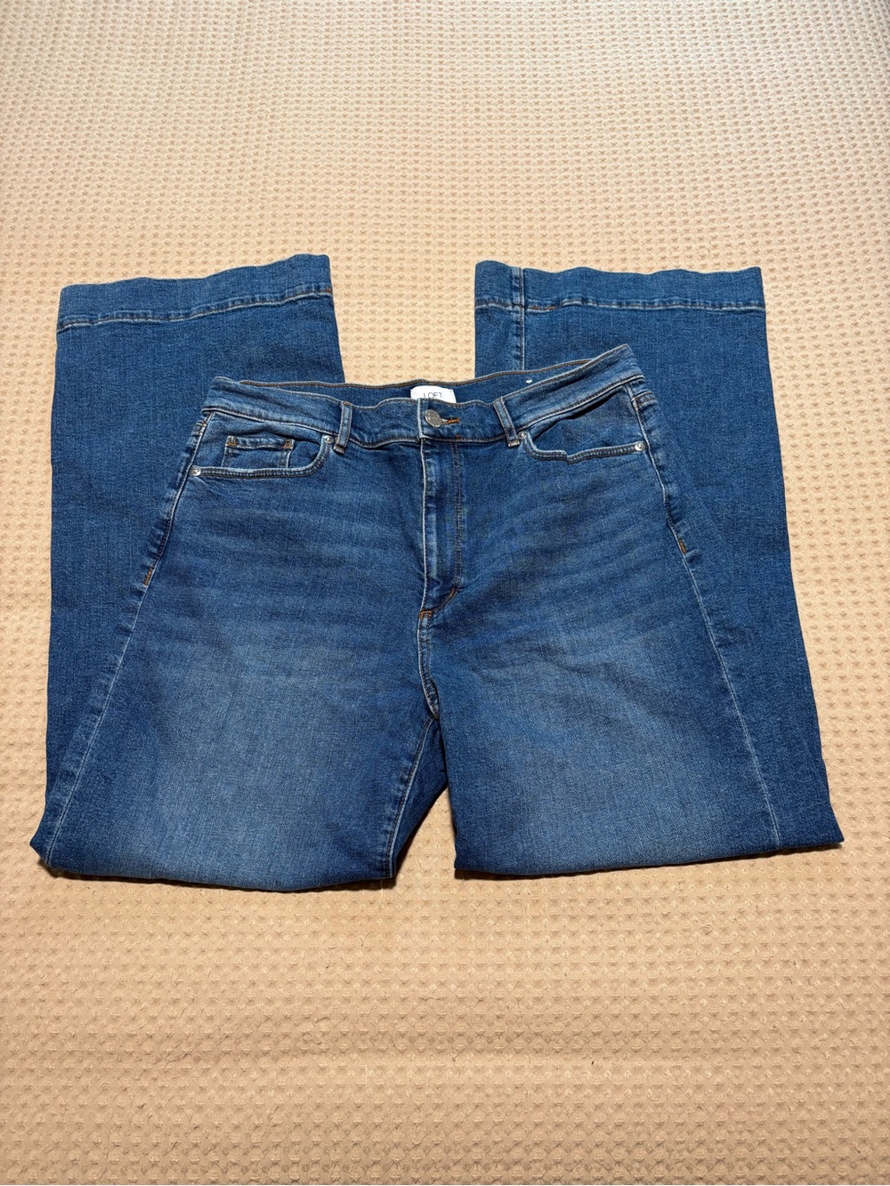 NWOT High Rise Wide Leg Loft Women’s Size 12 Classic Timeless Elevated Jean